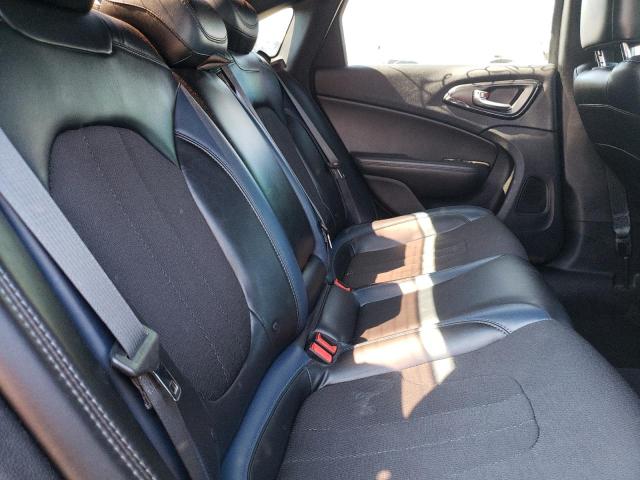 Photo 6 from auction – 2015 CHRYSLER 200 S with VIN 1C3CCCDG0FN656678