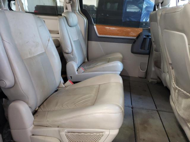 Photo 6 from auction – 2010 CHRYSLER TOWN & COU with VIN 2A4RR6DX7AR278094