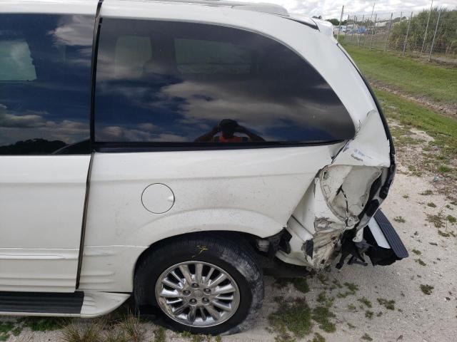 Photo 9 from auction – 2001 CHRYSLER TOWN & COU with VIN 2C8GP64L51R347007