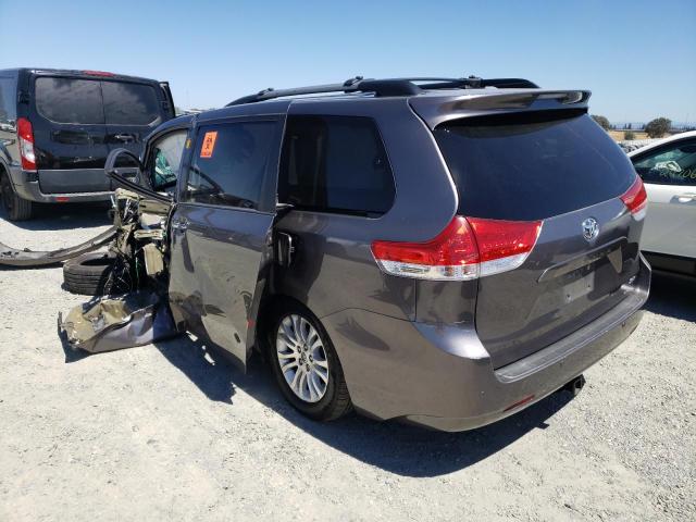 Zdjęcie 3 z aukcji – 2013 TOYOTA SIENNA XLE z VIN 5TDYK3DC8DS302559