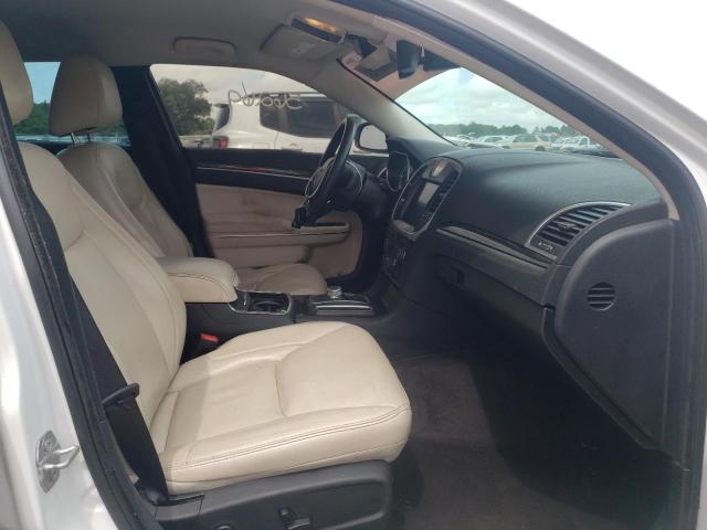 Photo 5 from auction – 2016 CHRYSLER 300 LIMITE with VIN 2C3CCAAGXGH351224