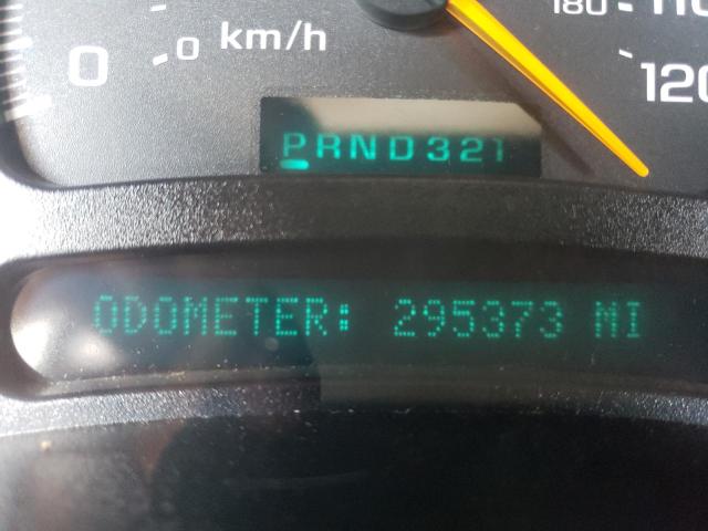 Photo 8 from auction – 2004 CHEVROLET AVALANCHE with VIN 3GNEK12T44G254428
