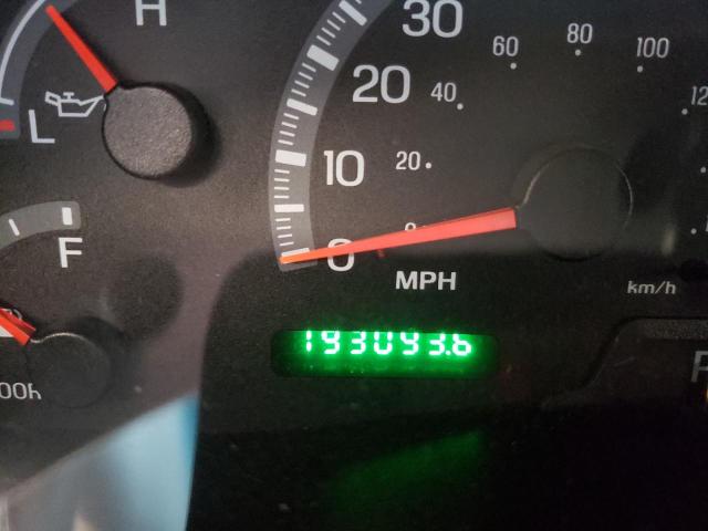 Photo 8 from auction – 2002 FORD F150 SUPER with VIN 1FTRW08L22KB94607