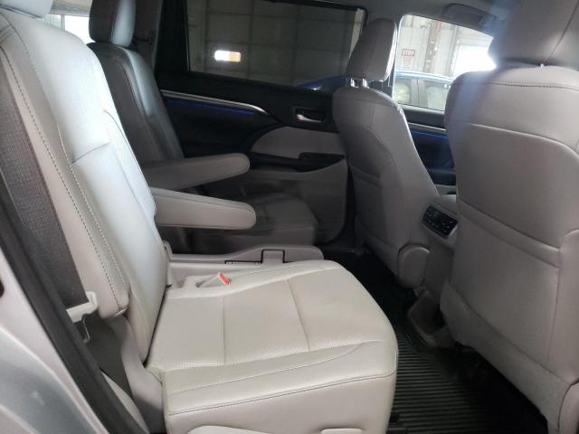 Photo 6 from auction – 2017 TOYOTA HIGHLANDER with VIN 5TDDGRFH8HS035490