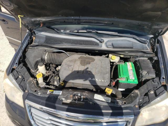 Photo 7 from auction – 2014 CHRYSLER TOWN & COU with VIN 2C4RC1BG3ER148980