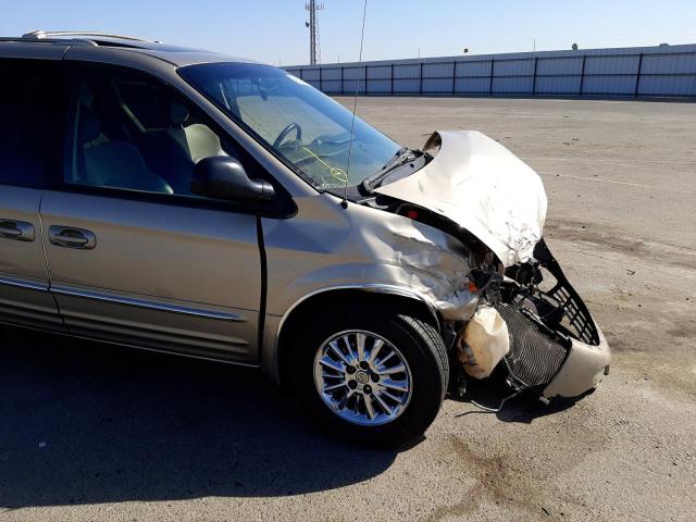 Photo 9 from auction – 2003 CHRYSLER TOWN & COU with VIN 2C8GP64L63R261613