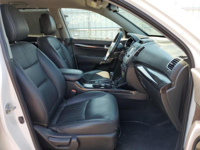 Photo 5 from auction – 2015 KIA SORENTO LX with VIN 5XYKTCA62FG632280