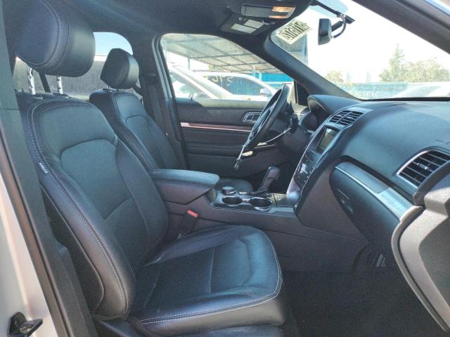 Photo 5 from auction – 2017 FORD EXPLORER L with VIN 1FM5K8F8XHGC89964