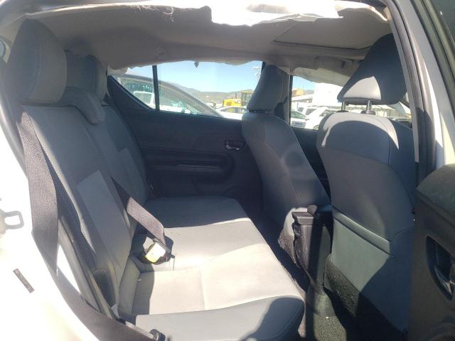 Photo 6 from auction – 2015 TOYOTA PRIUS C with VIN JTDKDTB30F1109213