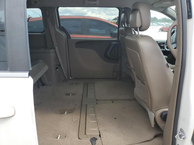 Photo 6 from auction – 2012 CHRYSLER TOWN & COU with VIN 2C4RC1BG6CR411119