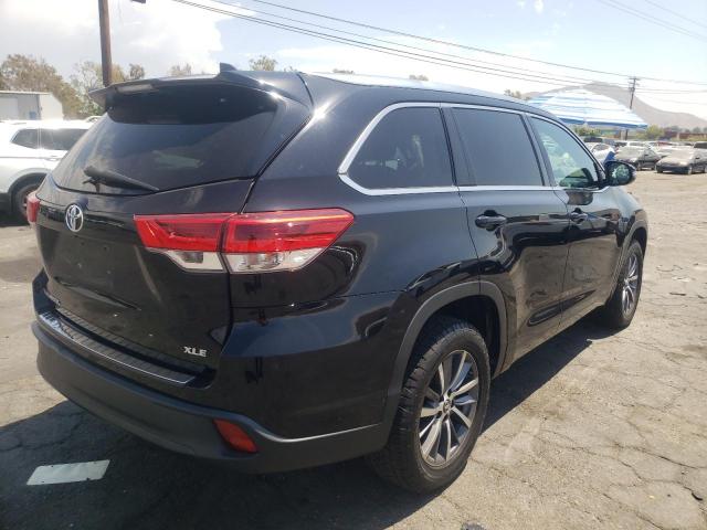 Photo 4 from auction – 2017 TOYOTA HIGHLANDER with VIN 5TDKZRFH9HS525311