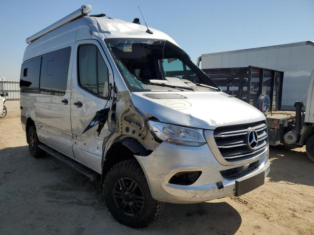 Photo 1 from auction – 2021 THOR MOTOR HOME with VIN W1X4EBVYXLT042126