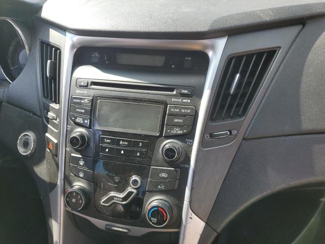 Photo 9 from auction – 2013 HYUNDAI SONATA SE with VIN 5NPEC4AC4DH581573