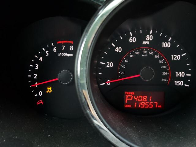 Photo 8 from auction – 2011 KIA SORENTO EX with VIN 5XYKU3A13BG003915