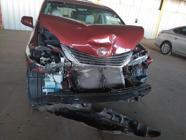 Photo 9 from auction – 2015 TOYOTA SIENNA XLE with VIN 5TDYK3DC8FS600581