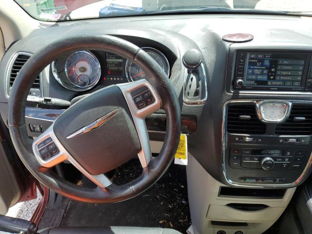 Photo 9 from auction – 2016 CHRYSLER TOWN & COU with VIN 2C4RC1BG4GR301885