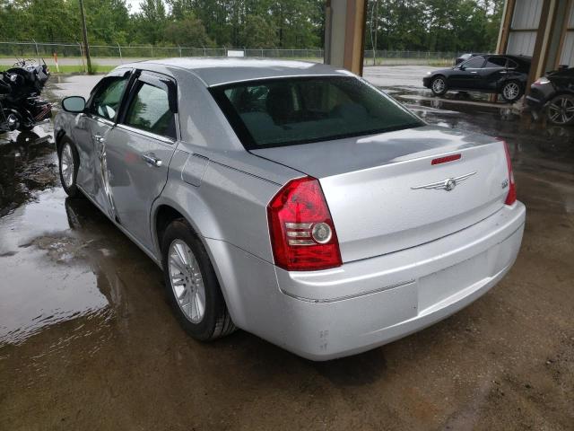 Photo 3 from auction – 2010 CHRYSLER 300 TOURIN with VIN 2C3CA4CD5AH134150