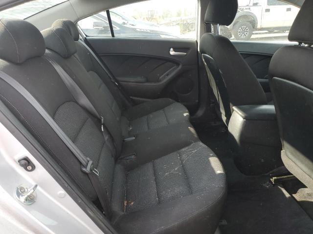 Photo 6 from auction – 2017 KIA FORTE LX with VIN 3KPFK4A73HE030975