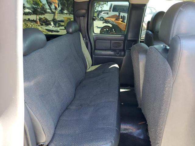 Photo 6 from auction – 2003 CHEVROLET SILVERADO with VIN 2GCEC19V331265652