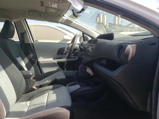 Photo 5 from auction – 2013 TOYOTA PRIUS C with VIN JTDKDTB35D1042556