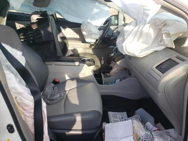 Photo 5 from auction – 2016 TOYOTA PRIUS V with VIN JTDZN3EU6GJ042487