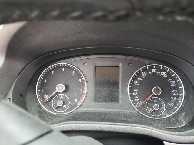 Photo 8 from auction – 2015 VOLKSWAGEN PASSAT S with VIN 1VWAT7A37FC085632