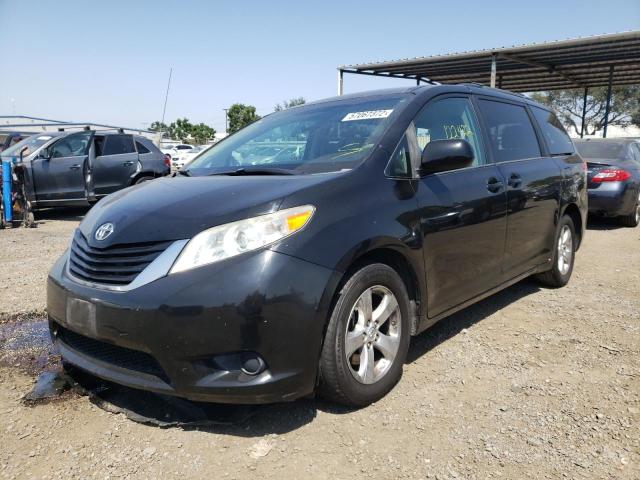 Photo 2 from auction – 2013 TOYOTA SIENNA LE with VIN 5TDKK3DCXDS385207
