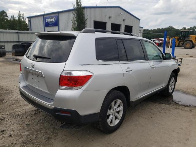 Photo 4 from auction – 2013 TOYOTA HIGHLANDER with VIN 5TDZK3EH2DS131404