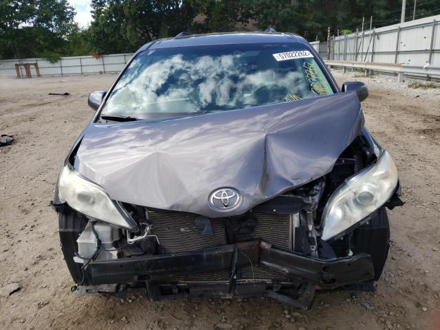 Photo 7 from auction – 2011 TOYOTA SIENNA XLE with VIN 5TDDK3DC2BS020445