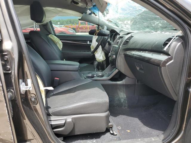 Photo 5 from auction – 2011 KIA SORENTO EX with VIN 5XYKU3A17BG141005