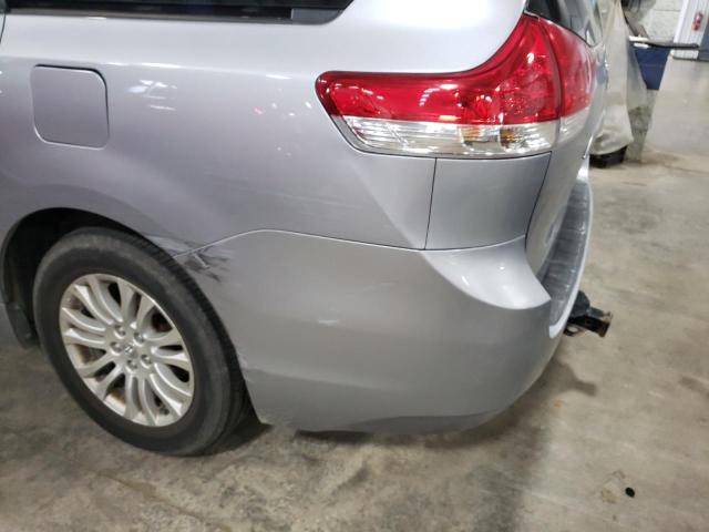 Photo 9 from auction – 2012 TOYOTA SIENNA XLE with VIN 5TDYK3DC9CS222475