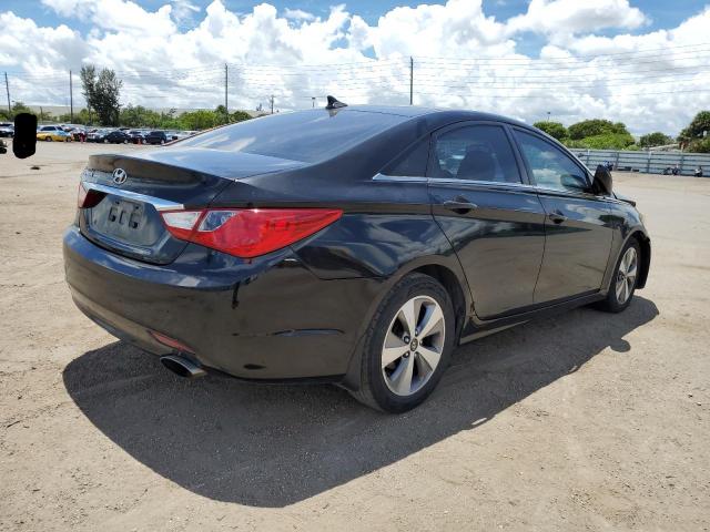 Photo 4 from auction – 2011 HYUNDAI SONATA with VIN 5NPEB4AC6BH027144