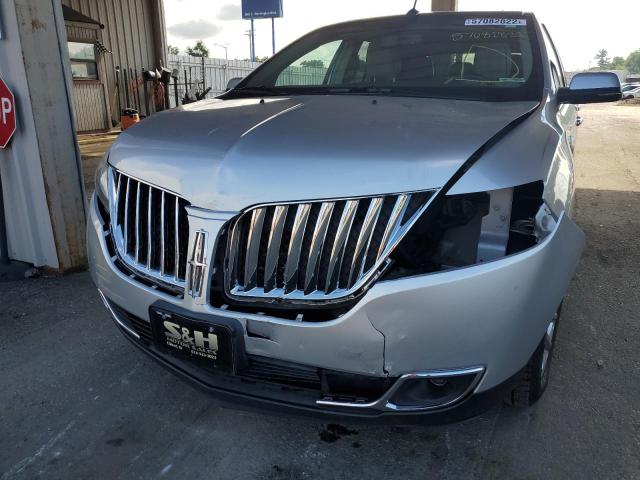 Photo 9 from auction – 2012 LINCOLN MKX with VIN 2LMDJ8JKXCBL01388