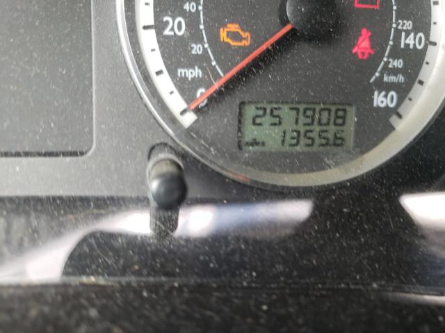 Photo 8 from auction – 2004 VOLKSWAGEN JETTA GLS with VIN 3VWSE69M14M062123