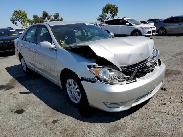 TOYOTA CAMRY LE 2005 with VIN 4T1BF30K25U598906 - Photo from auction