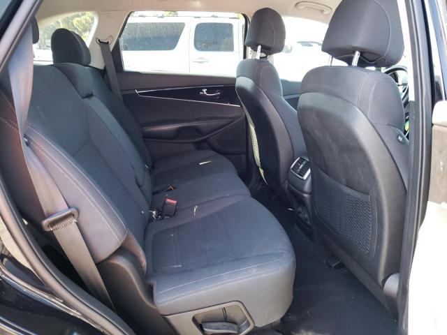 Photo 6 from auction – 2017 KIA SORENTO LX with VIN 5XYPG4A36HG303347