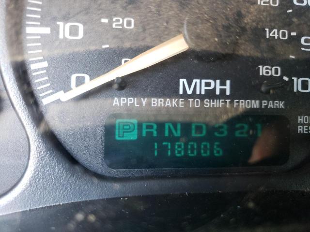 Photo 8 from auction – 2002 CHEVROLET SILVERADO with VIN 2GCEC19VX21167555