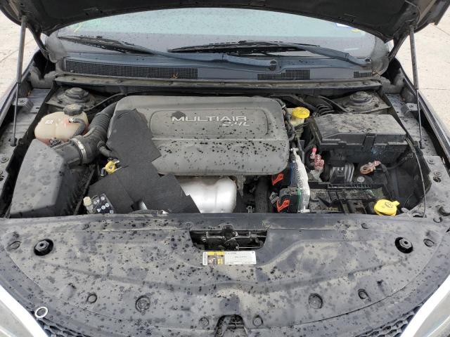Photo 7 from auction – 2015 CHRYSLER 200 LIMITE with VIN 1C3CCCAB4FN611414
