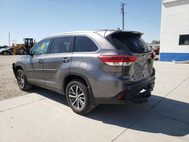 Photo 3 from auction – 2019 TOYOTA HIGHLANDER with VIN 5TDJZRFH1KS570150