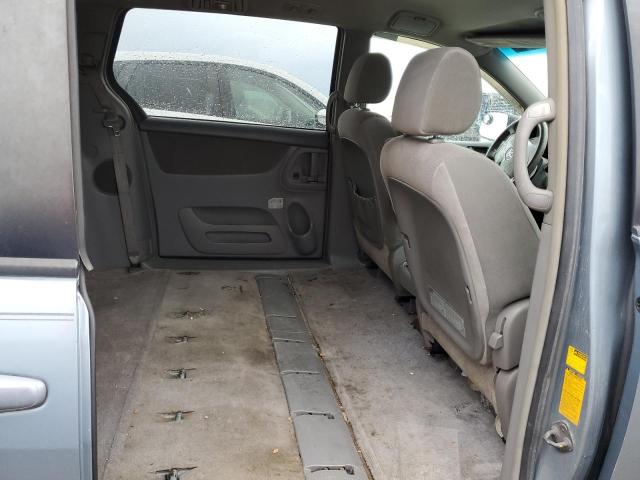 Photo 6 from auction – 2005 TOYOTA SIENNA CE with VIN 5TDZA23C15S238661