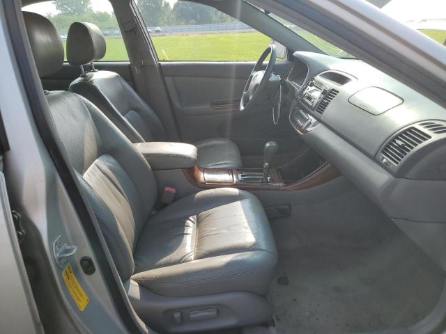 Photo 5 from auction – 2002 TOYOTA CAMRY LE with VIN 4T1BF30K02U011081