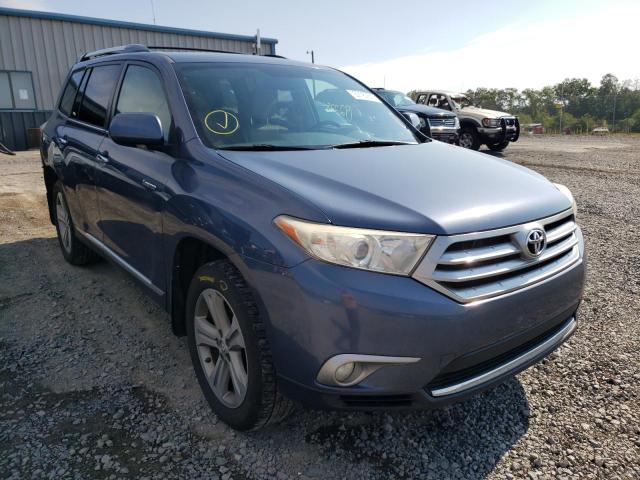 TOYOTA HIGHLANDER 2013 z numerem VIN 5TDDK3EH1DS271969 - Zdjęcie z aukcji
