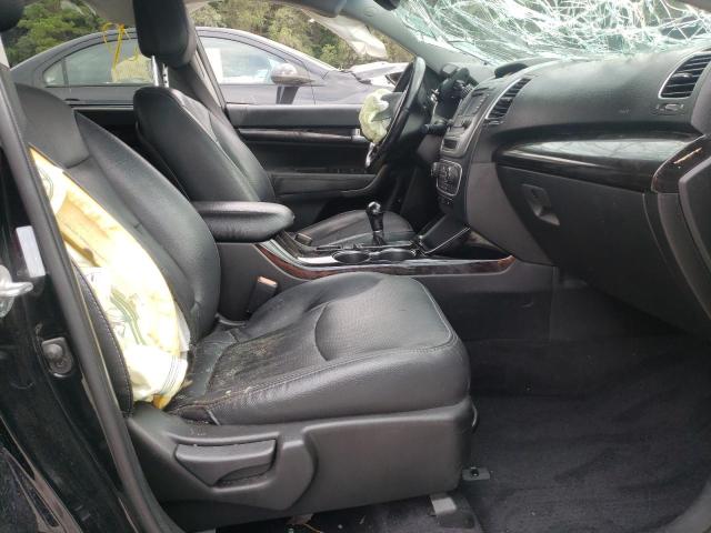 Photo 5 from auction – 2014 KIA SORENTO LX with VIN 5XYKT3A69EG493313