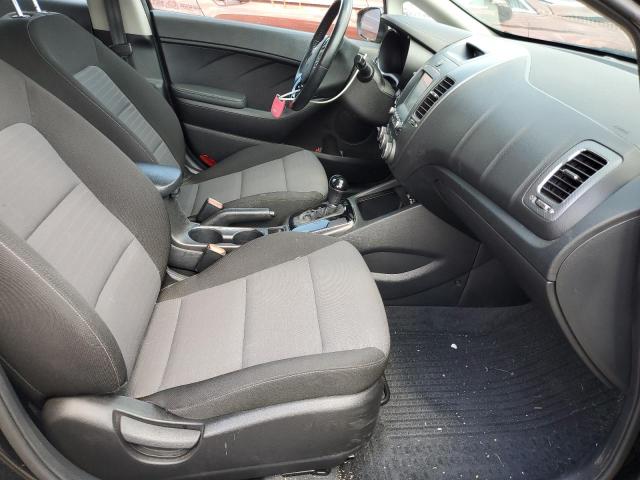 Photo 5 from auction – 2017 KIA FORTE LX with VIN 3KPFL4A70HE024368