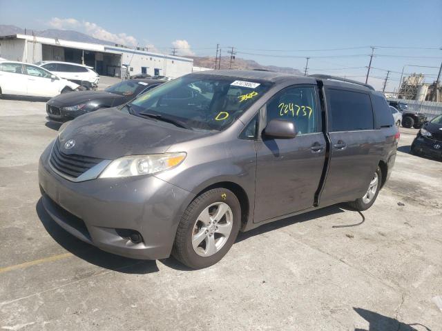 Photo 2 from auction – 2013 TOYOTA SIENNA LE with VIN 5TDKK3DC8DS329783