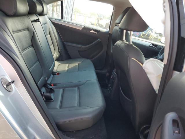 Photo 6 from auction – 2011 VOLKSWAGEN JETTA TDI with VIN 3VWLL7AJ5BM025901