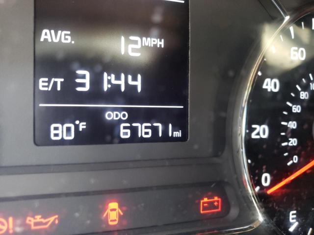 Photo 8 from auction – 2017 KIA FORTE LX with VIN 3KPFK4A73HE045914