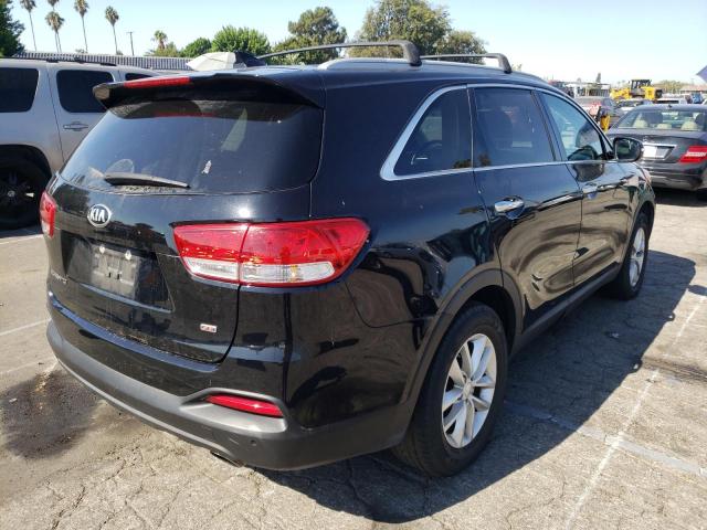 Photo 4 from auction – 2017 KIA SORENTO LX with VIN 5XYPG4A36HG303347