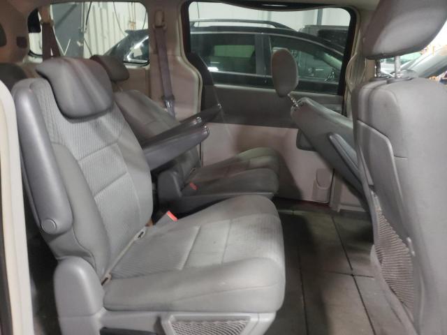 Photo 6 from auction – 2010 CHRYSLER TOWN & COU with VIN 2A4RR4DE9AR192630