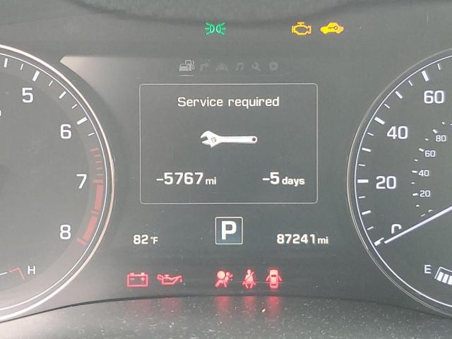 Photo 8 from auction – 2015 HYUNDAI GENESIS 5. with VIN KMHGN4JF8FU069686